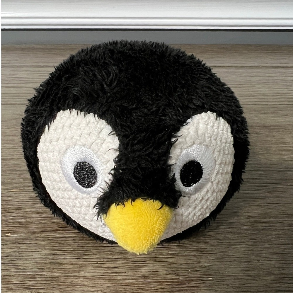 Scentsy Buddy Clip Penguin Plush Round Fuzzy Black White Stuffed Animal Toy